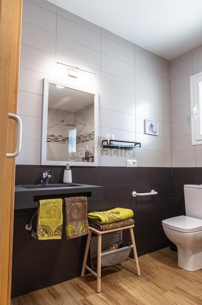 Foto 7043ea55-4fa3-47d7-a0e3-2d00f74122e5. Towny house in Santiago - Pontones