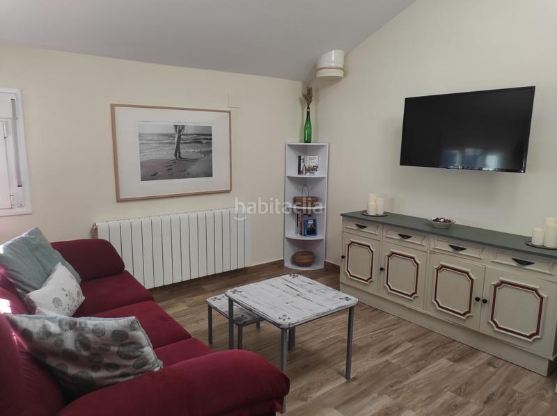 Foto df1b73fa-7adf-4a8a-945d-f59b4289051b. Towny house in Santiago - Pontones