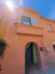 Casa adossada a Compostilla - Columbrianos