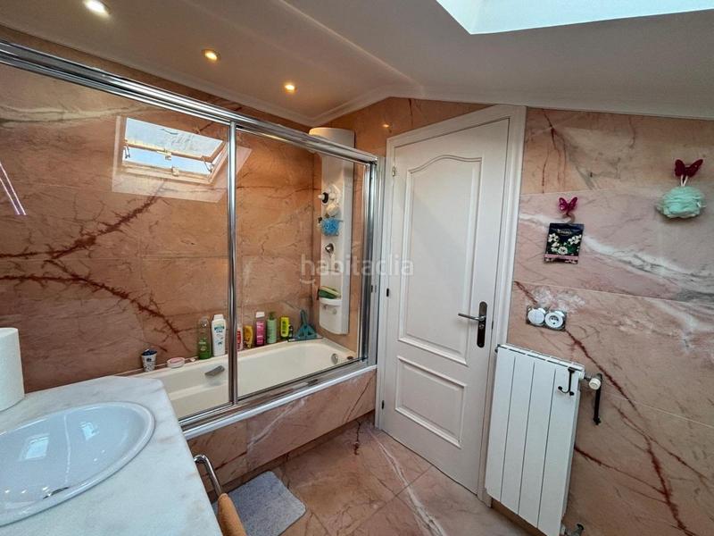 Foto aeb557ca-c82a-4b87-b3b1-225dc4b32539. Casa con riscaldamento parcheggio piscina in Panxón Nigrán