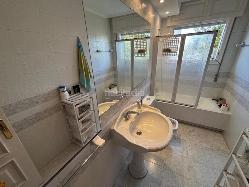 Foto d040714e-d4bd-4086-8f7e-9ce3f39e338f. Maison avec chauffage parking piscine dans Panxón Nigrán