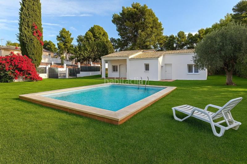 Foto cb0a0484-fe82-4e34-b450-06819fda4c85. Haus mit parking pool in Cunit residencial Cunit