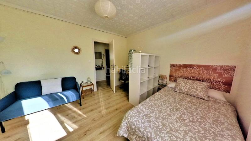 Foto 3c40b8c2-0c95-431f-8b87-cae90ce17d81. Piso en Los Ángeles Alicante