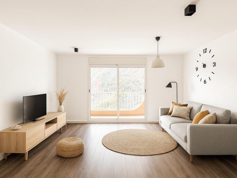 Foto bd0c1a5a-49a0-4aa8-b302-68b516ab88b2. Reihenhaus mit pool in Can Girona - Terramar - Vinyet Sitges