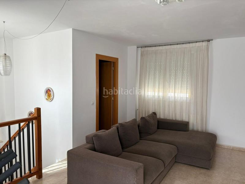 Foto b3091f77-c8b5-4f61-ba95-e40c3562b04f. Casa adossada amb calefacció aparcament a Bulevar del Xúquer Cullera