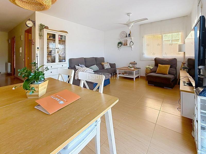 Foto c9821a6c-4bab-43ae-bc0b-7f6db2952185. Casa pareada en Segur de Calafell nucli urbà Segur de Calafell