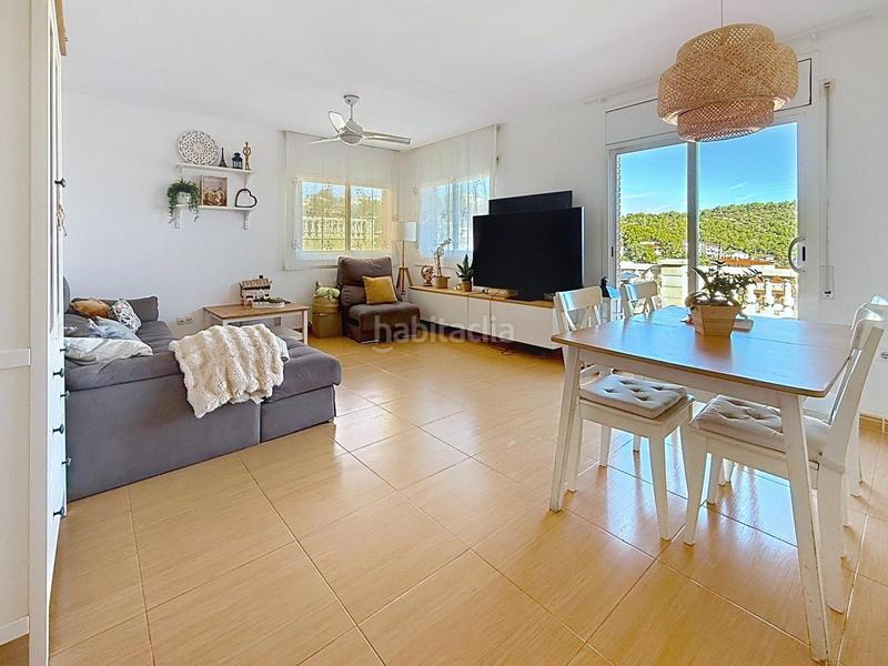 Foto 8d2405c0-0c9c-4216-b76d-5e737fe7e8d7. Doppelhaus mit heizung parking pool in Segur de Calafell nucli urbà Segur de Calafell