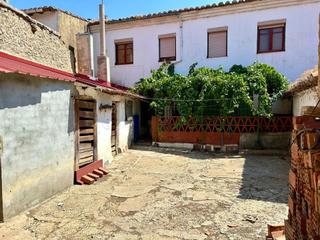 House in Valencia de Don Juan