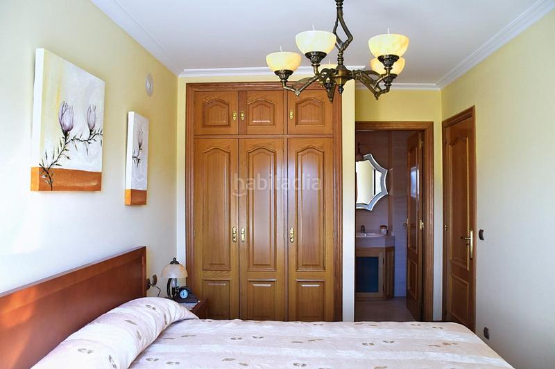 Foto 278adf5f-62d8-4b39-88e5-e4eb05ac8b2e. Rent flat with heating parking in Castiñeiriño - Cruceiro de Sar Santiago de Compostela