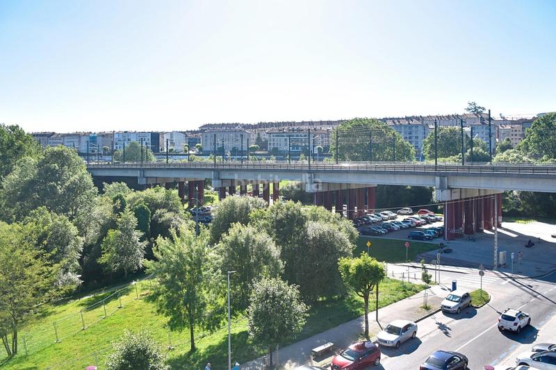 Foto 549d776a-5986-4c2f-9f3a-ed878ce4cd77. Rent flat with heating parking in Castiñeiriño - Cruceiro de Sar Santiago de Compostela