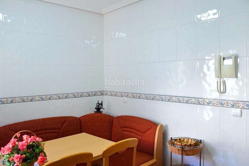 Foto 5954fdf6-4431-488d-bbb3-059f655d8685. Rent flat with heating parking in Castiñeiriño - Cruceiro de Sar Santiago de Compostela