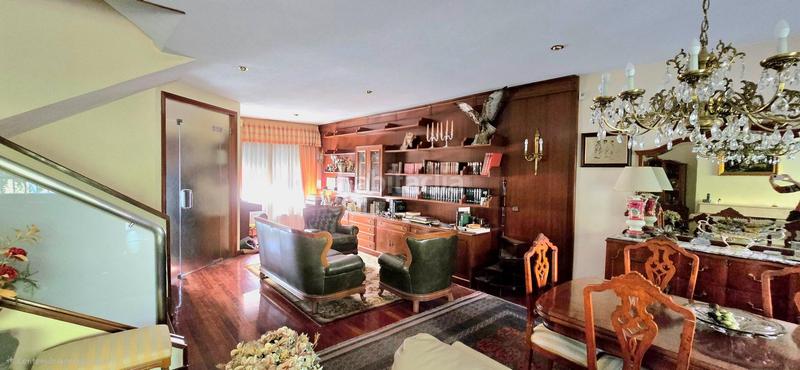 Foto 29bdb345-3b32-4af6-99cb-75caa5294c4a. Doppelhaus mit heizung parking pool in El Burgo Rozas de Madrid (Las)