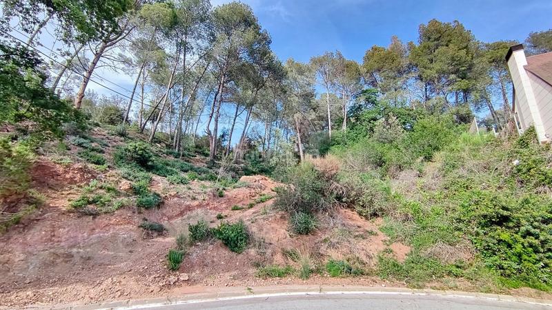Foto 4de85b7a-21ef-448f-8b42-5bedab33e3c3. Terreno residencial en Molins de Rei