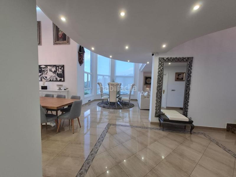 Foto 9cda3e11-3ce4-4622-a503-01c065755f3d. Casa amb calefacció piscina a Arteixo pueblo Arteixo