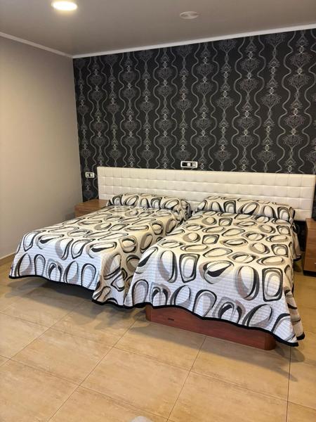 Foto f9048b0c-9d1b-4337-9ea8-b7d6acfa0e98. House with heating pool in Arteixo pueblo Arteixo