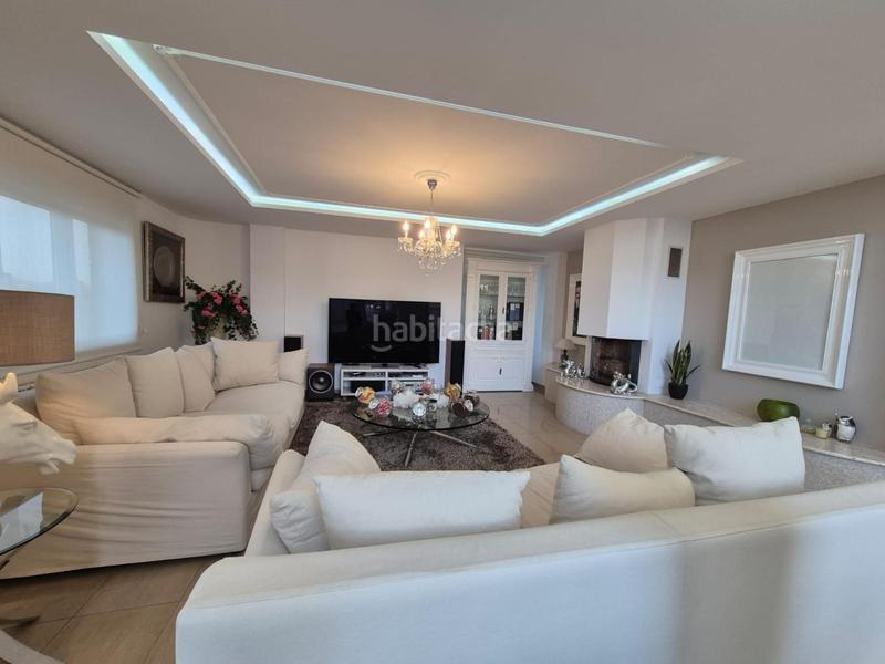 Foto fcb55127-4115-4da9-adab-48ca9f2a449a. House with heating pool in Arteixo pueblo Arteixo