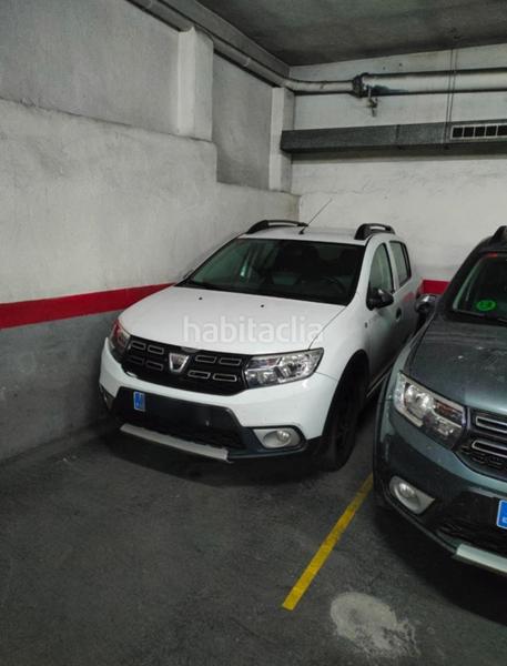 Foto 184e62ab-5fe9-49c8-92ba-9eacc40f0d00. Parking coche en Centre Santa Coloma de Gramenet