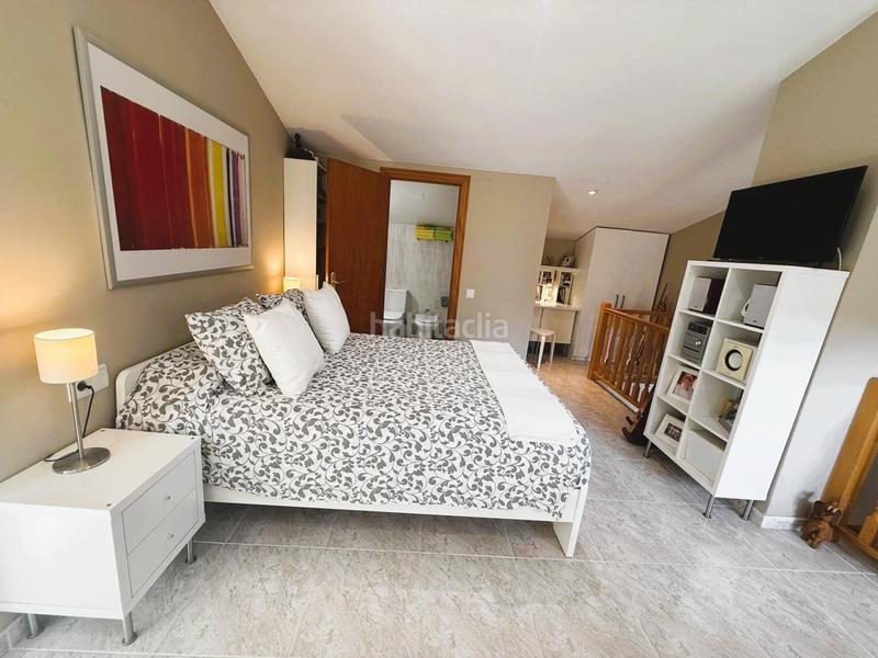 Foto 8148e833-dc8a-4fa8-8dd2-a5036de341cc. Zweistöckige wohnung mit heizung parking in Centre Pineda de Mar