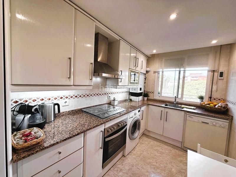 Foto 94c731a8-03ae-4384-9695-e9f2eaf1d39e. Zweistöckige wohnung mit heizung parking in Centre Pineda de Mar