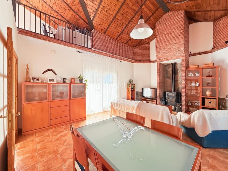 Foto 17de9e6c-85b8-4dd7-96b1-91869c8c45c2. Casa amb calefacció aparcament piscina a Abrera