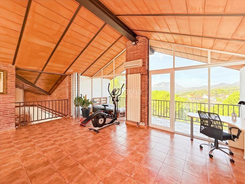 Foto 48843964-142f-48d1-8270-657b03d5ed49. Casa amb calefacció aparcament piscina a Abrera