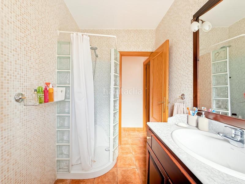 Foto caddca97-3301-425e-958b-12753f1416c9. Casa amb calefacció aparcament piscina a Abrera