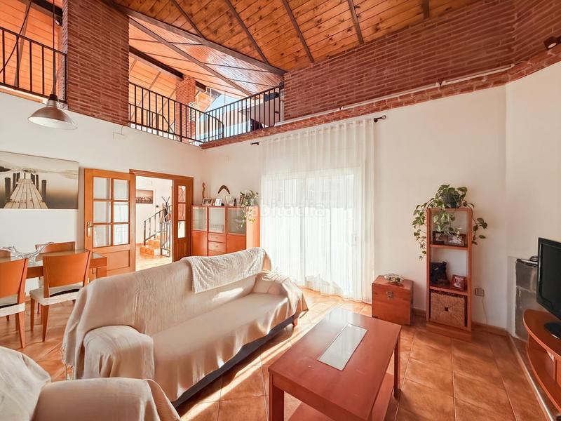 Foto dc2c2f80-758d-4052-a18a-9f51b048d834. Casa amb calefacció aparcament piscina a Abrera