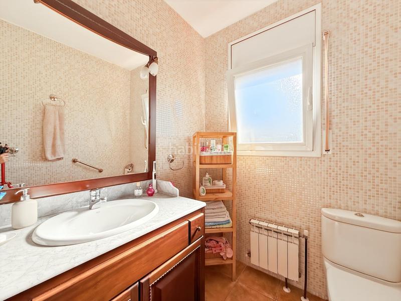 Foto fb9b20d4-8a45-4521-beae-6c78ee4ef7e1. Casa amb calefacció aparcament piscina a Abrera