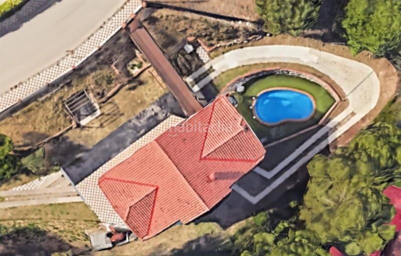 Foto febada44-e237-46db-820c-efd052d9d238. Casa amb calefacció aparcament piscina a Abrera