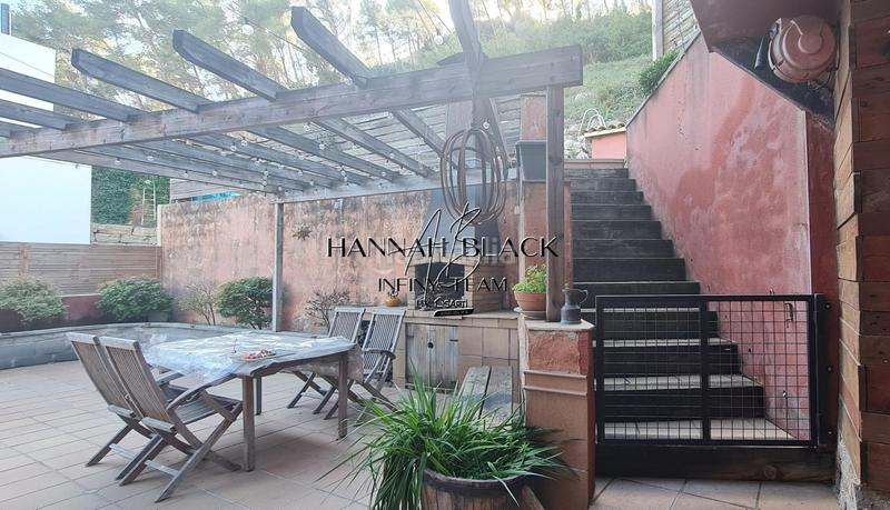 Foto d37771a7-e4ef-47e3-92fe-ccd4931e8305. Haus mit heizung parking pool in Vallirana