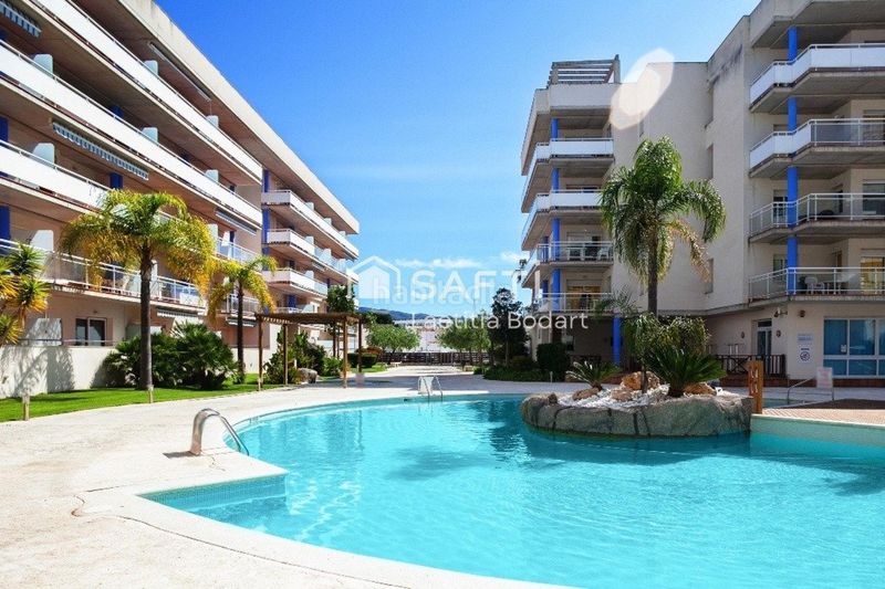 Foto 2d223fd8-1f7f-48b6-9dbf-4b492e4bc4ad. Apartament amb calefacció aparcament piscina a Santa Margarida Roses