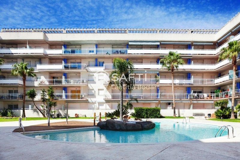 Foto 50d28b1a-4513-4a14-9d56-3740a01b8d13. Apartament amb calefacció aparcament piscina a Santa Margarida Roses