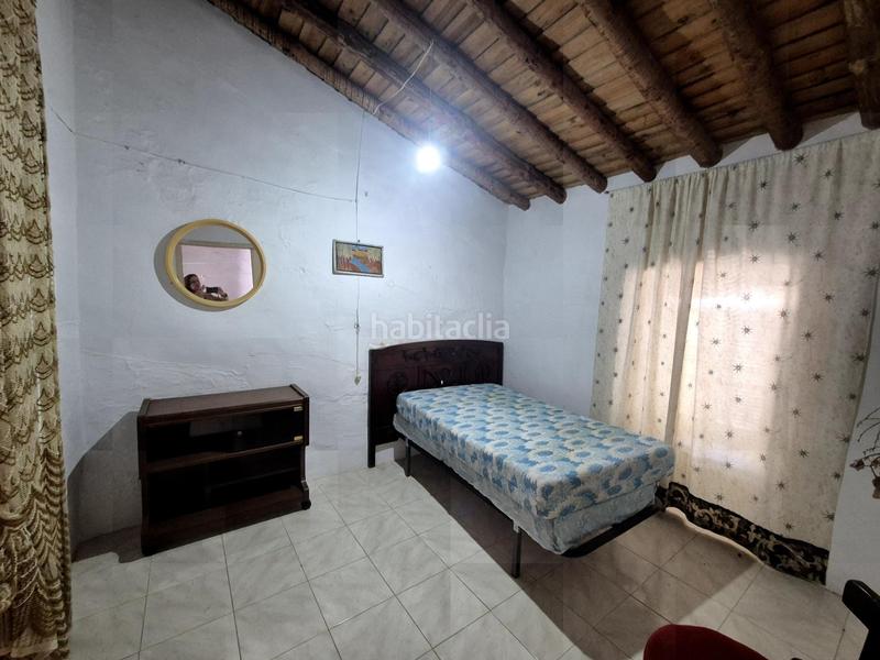 Foto a2b2c98e-52d9-42bb-9a00-44b7fec850ec. Casa adossada amb calefacció a Montijo