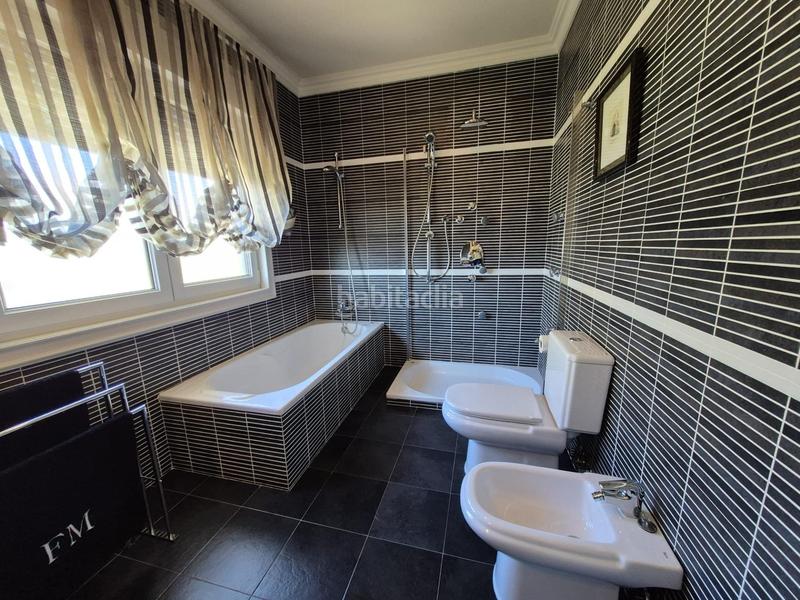 Foto 3275534a-ea4a-48ac-a16e-e16d674b4412. Casa con riscaldamento parcheggio in Nigrán centro Nigrán