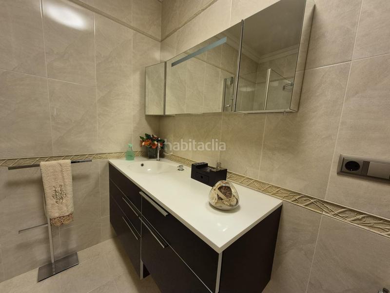 Foto 88ee95e2-d365-4d7b-bfee-50f876e82c01. Casa con riscaldamento parcheggio in Nigrán centro Nigrán