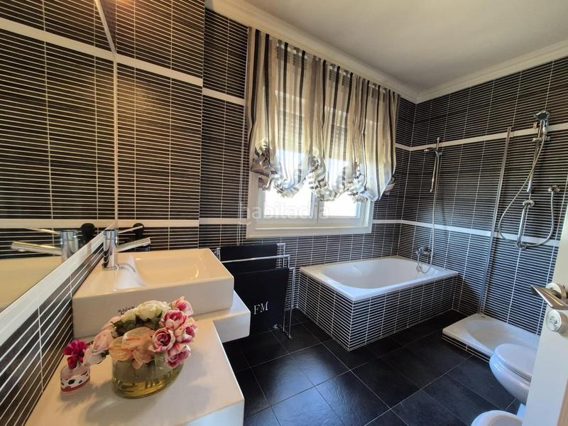 Foto 84f6933d-f89f-4f95-88ce-a447adb9fbec. Haus mit heizung parking in Nigrán centro Nigrán