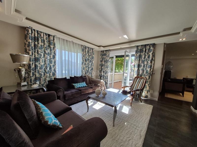 Foto f778414d-9bf5-4670-a713-cbb5bae28267. House with heating parking in Nigrán centro Nigrán