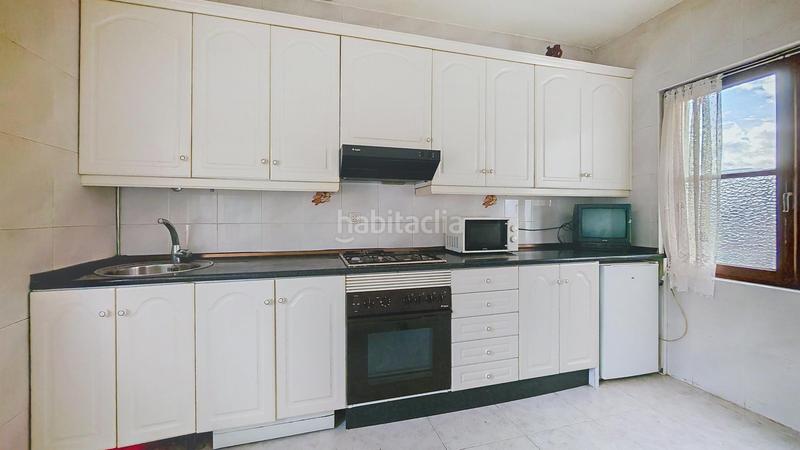 Foto bba1f9b2-29ca-4860-a5fb-c8c5a03257ad. Flat with heating in Salas