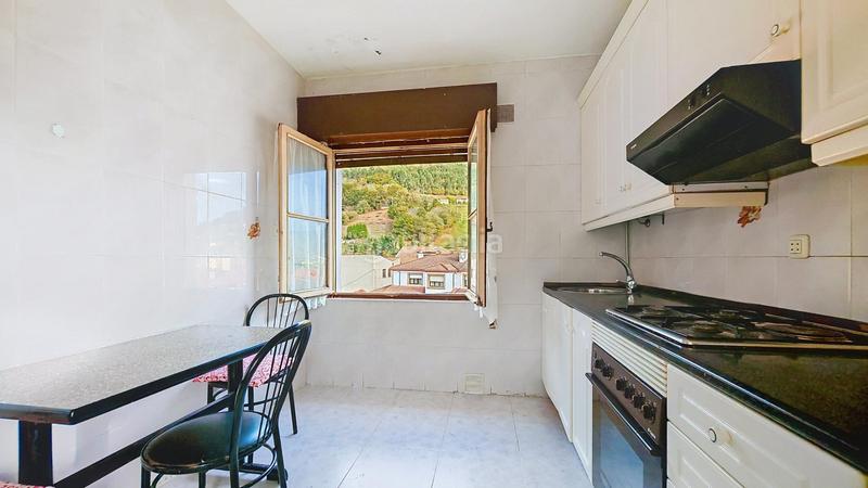 Foto c930d4a9-0491-4967-851d-47bffbe2d7d8. Flat with heating in Salas