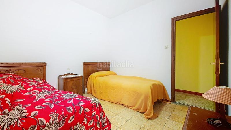 Foto fe60bb6a-f450-404e-8d49-0a129f2b58a4. Flat with heating in Salas