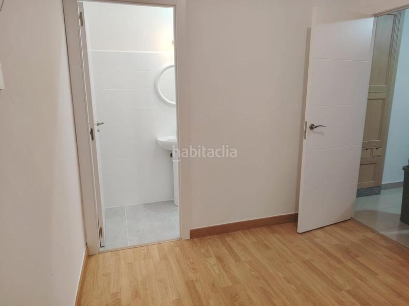 Foto 047b40ab-2c22-46fe-9b98-cc2ce806db92. Flat with heating in Sardoma - Castrelos Vigo