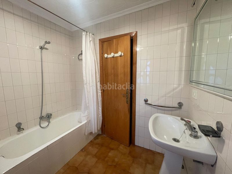 Foto 5644cd69-ee86-4129-8cce-02f1ea35c010. Casa amb calefacció a Arganza