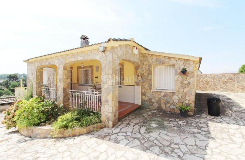 Foto 584c4b55-ed50-409f-ab36-8b0704d2f179. Casa con riscaldamento parcheggio in Aiguaviva Parc Vidreres