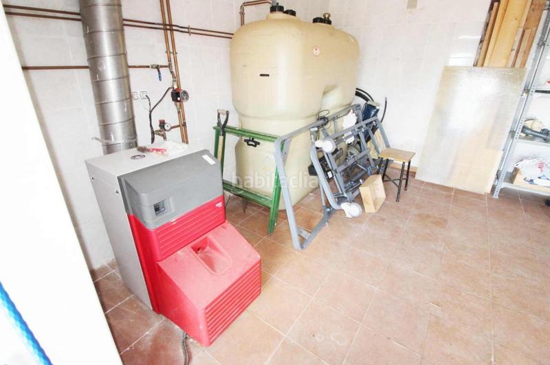 Foto 1e6e1c20-5b6c-4aa0-bb40-24f1f14680b0. House with heating parking in Aiguaviva Parc Vidreres