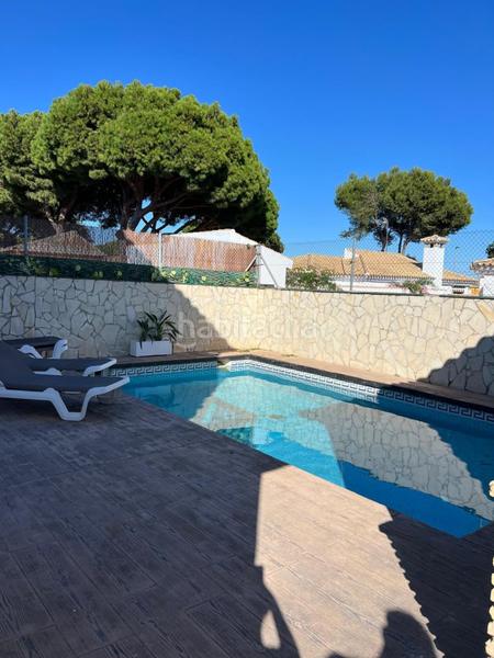 Foto b238e290-2f8f-4704-a939-89420cdd1021. Haus mit heizung pool in Los Gallos Chiclana de la Frontera