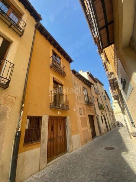 Foto 6366bc86-f260-4fe5-a92a-7337d7353738. Edificio en Plaza Mayor - San Agustín Segovia