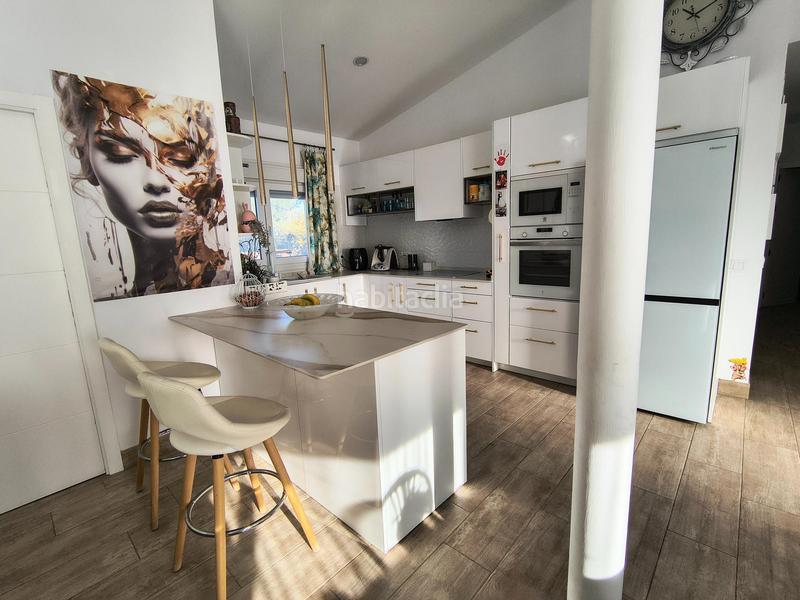 Foto 48249f02-366c-4387-bd5d-fb293c993da3. Haus mit heizung parking pool in Chiloeches