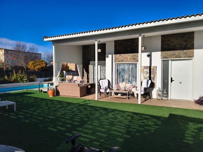 Foto bb92c12e-9c4f-4586-b12f-b71969b3e5cc. House with heating parking pool in Chiloeches