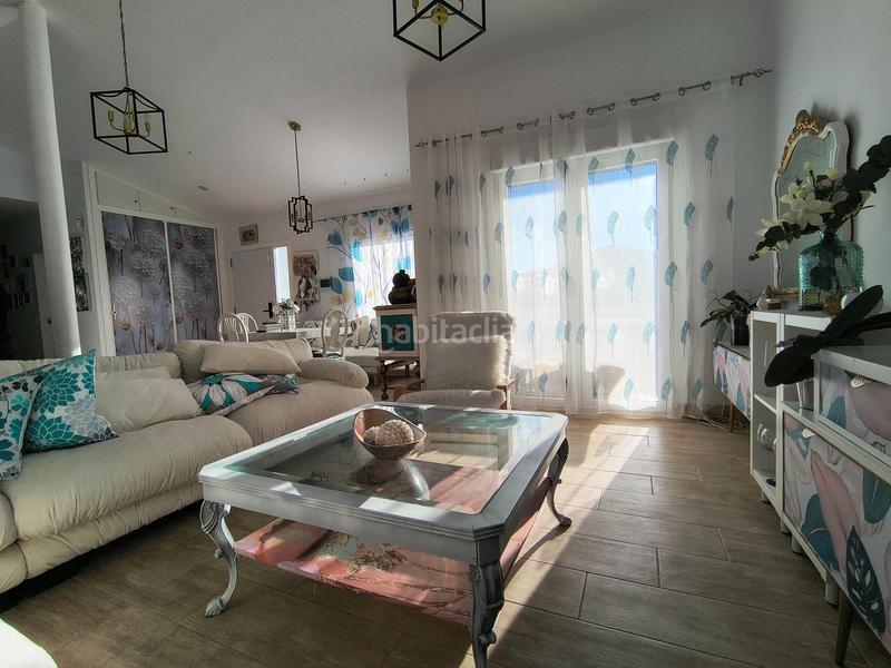 Foto bf353871-bac0-41a2-96f6-7e612c24ddee. House with heating parking pool in Chiloeches