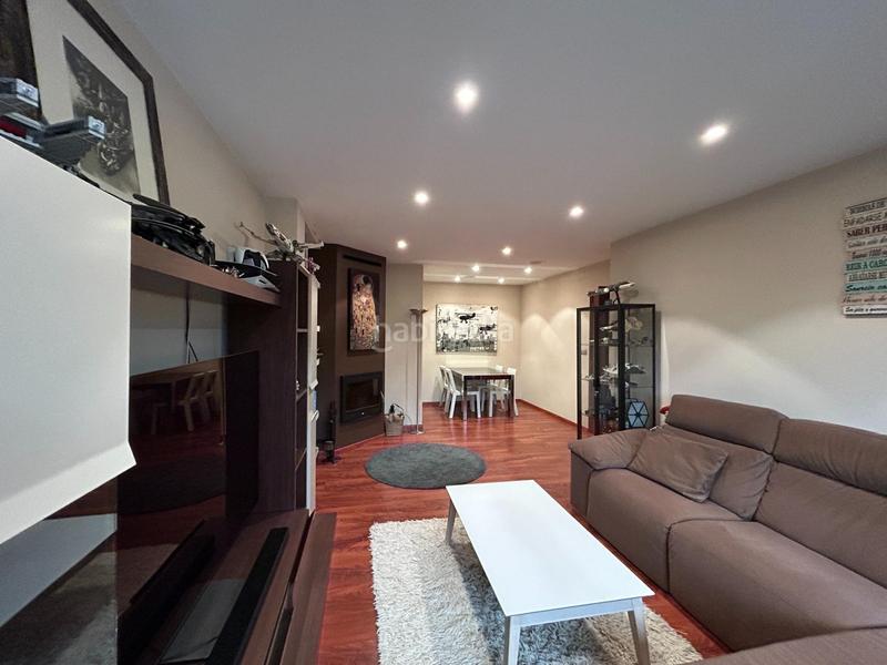 Foto 05c3fdc4-5e0d-4eb8-b163-c92319de594a. Dúplex amb calefacció aparcament a Concheiros - Fontiñas Santiago de Compostela